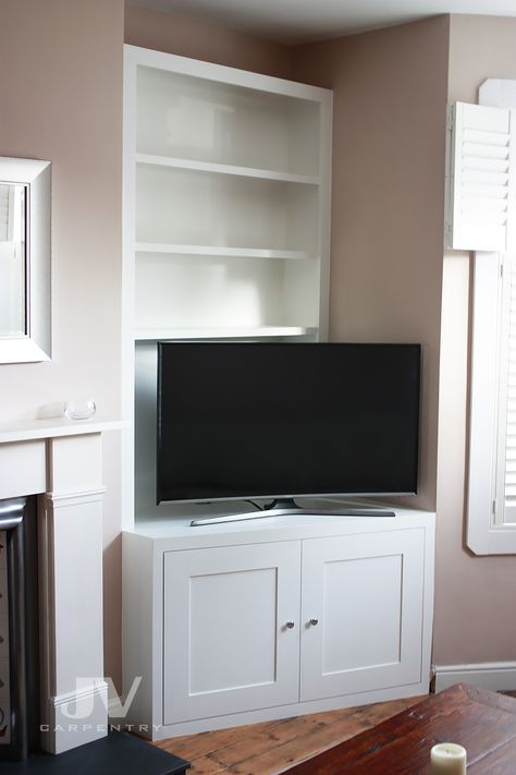 Bookshelves Alcove, Fitted Bookshelves, Bookcase With Tv, Living Room Cupboard Designs, Alcove Tv, Alcove Tv Unit, Alcove Bookcase, Alcove Storage Living Room, Alcove Bookshelves