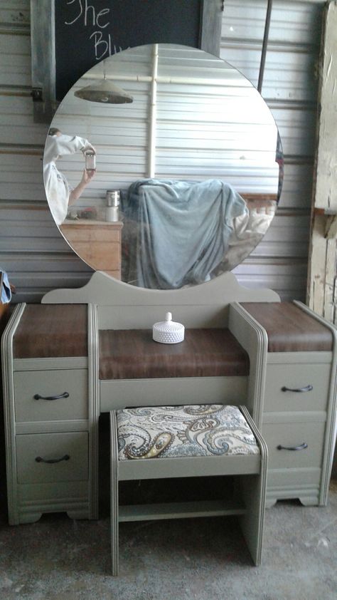 Waterfall Vanity Makeover Vintage, Art Deco Vanity Makeover, Antique Vanity Ideas, Old Vanity Makeover, Antique Vanity Makeover, Vintage Vanities, Furniture Remake, Furniture Refurbishing, Restoring Furniture