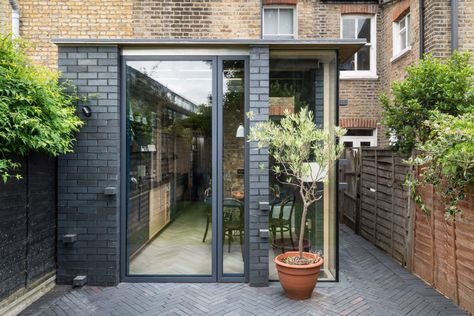 Small Kitchen Extension Ideas, Victorian Terrace Kitchen, Extension Exterior, Small House Extensions, Engineering Bricks, Extension Inspiration, Conservatory Kitchen, Building Extension, Garden Room Extensions