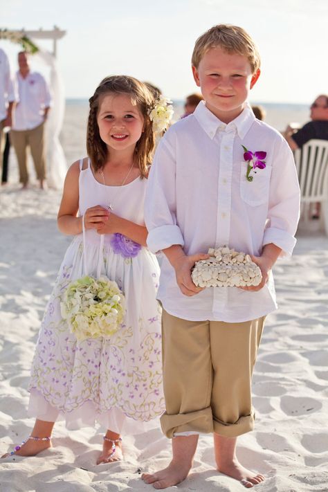 Beach Wedding Florida, Destination Wedding Punta Cana, Casual Beach Wedding, Wedding Florida, Sentimental Wedding, Ring Boy, Yacht Wedding, Florida Beach Wedding, Beach Attire