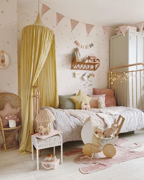 1,180 Likes, 57 Comments - Velveteen Babies - Kids Decor (@velveteen_babies) on Instagram: “One of the ways I show my love for my children is to create them little spaces filled with detail…” Yellow Girls Room, Incy Interiors, Yellow Girls Bedroom, Rattan Accessories, Yellow Kids Rooms, Little Spaces, Kids Rooms Inspo, Toddler Bedroom Girl, Big Girl Bedrooms