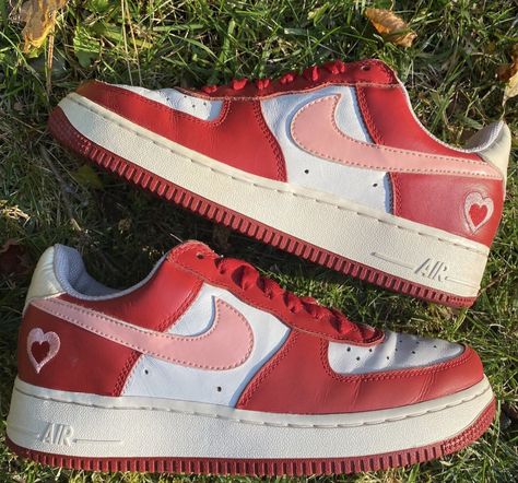 Cool Air Force 1, Nike Air Force 1 Low, Air Forces Aesthetic, Valentine Sneakers, Red Air Force 1, Valentines Day Shoes, Valentines Nike Shoes, Valentine’s Day Clothes, Valintens Nike