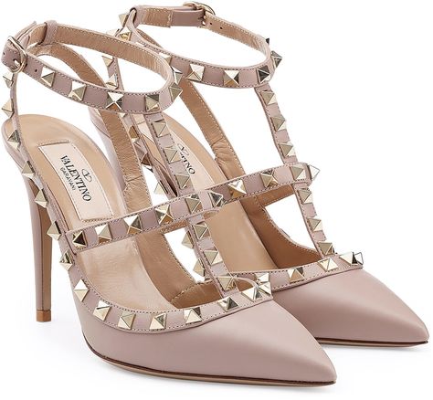 Valentino Rockstud Leather Pumps Valentino Rockstud Pumps, Shoes Pumps Heels, Rockstud Heels, Valentino Pumps, Hak Tinggi, Beige Pumps, Pumps Heels Stilettos, Ankle Strap Shoes, Valentino Rockstud