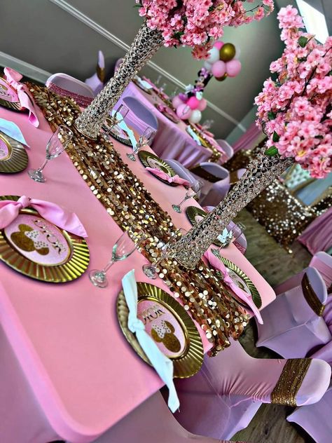 My Minnie Mouse Themed Baby Shower #itzleetababy Minnie Mouse Baby Shower Ideas, Mickey And Minnie Baby Shower Ideas, Baby Shower Minnie Mouse Bebe, Baby Shower Minnie Mouse, Minnie’s Boutique Party, Minnie Baby Shower, Minnie Mouse Theme Party Amazon.com, Minnie Mouse Baby Shower, Minnie Birthday Party