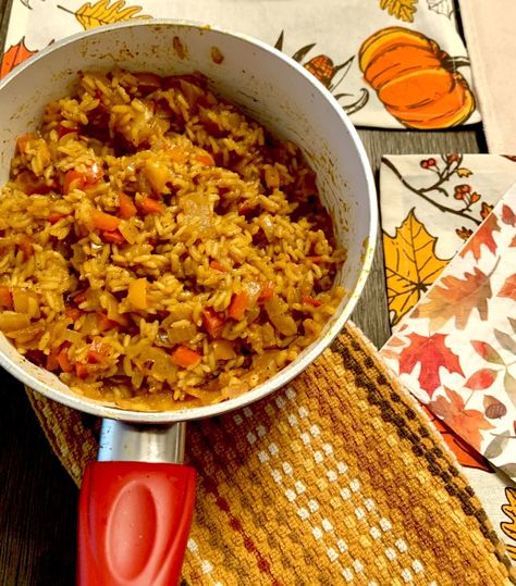 How to make FLAVORFUL RICE on the stove top - Easy Low Sodium Recipe Rice On The Stove Top, Rice In A Pot, Stove Top Rice, Gluten Free Grilling, Easy Low Sodium Recipes, Flavorful Rice, Dairy Free Recipes Easy, Easy Christmas Dinner, Vegan Green Bean Casserole