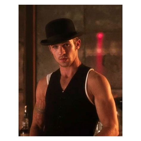 Cam Gigandet in una scena del film Burlesque found on Polyvore Cam Gigandet Burlesque, Burlesque Costumes Men, Burlesque Men, Male Burlesque, Moulan Rouge, Film Burlesque, Moulin Rouge Outfits, Moulin Rouge Costumes, Burlesque Theme