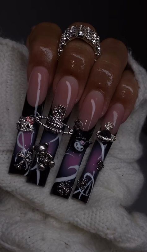 Airbrush Halloween Nails, Black Nail Sets With Charms, Christmas Themed Nails Acrylic, Purple And Black Nails Acrylic, Coraline Nails Acrylic, Scorpio Nail Ideas, Purple And Black Nails Designs, Black And Purple Nail Ideas, Nails Black And Purple