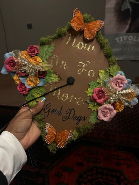 Sza Cap Decoration Graduation, Cap Graduation Decoration Ideas, Strawberry Graduation Cap, Garden Graduation Cap, Graduation Cap And Gown Decoration Ideas, Sza Inspired Graduation Caps, Betty Boop Graduation Cap, Grad Cap Inspo Sza, Graduation Cap Designs Lyrics