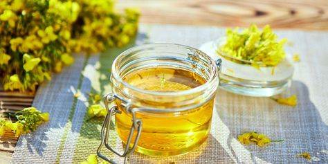 Rapeseed Oil Is a Valuable Source of Healthy Fats—Here's What to Know Before Cooking With It https://www.realsimple.com/health/nutrition-diet/rapeseed-oil-benefits Ginger Tea Benefits, Food That Causes Inflammation, Healthy Cooking Oils, Cinnamon Benefits, Health Benefits Of Ginger, Ginger Benefits, Clean Eating For Beginners, Rapeseed Oil, Cooking Oils