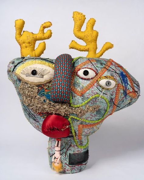 Soft Sculpture Art, Sculpture Head, Clay Birds, Fiber Sculpture, Textile Sculpture, Art Dolls Cloth, Garden Art Sculptures, Textile Fiber Art, Arts Ed