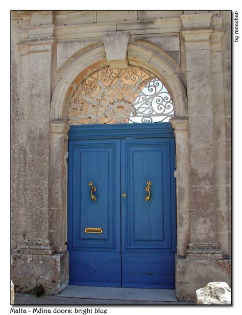 Dionne Designs: Maltese Architecture ~ Details Maltese Architecture, Malta House, Architecture References, Limestone House, Open Door Policy, Blue Doors, Greek Blue, Gorgeous Doors, Vintage Doors