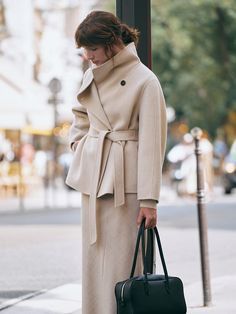 Turtleneck Top, Short Coat, Turtle Neck Top, Classy Women, Winter Looks, Manners, Neck Collar, Waist Belt, Workout Shorts