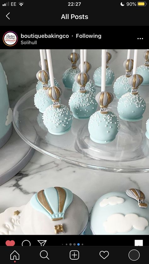 Hot Air Balloon Cake Pops, Cake Pop Hot Air Balloon, Air Ballon Baby Shower Decoration, Baby Shower Macarons Boys, Travel Baby Shower Cake, Cloud Baby Shower Dessert Table, Hot Air Balloon Baby Shower Theme, Hot Air Balloon Cookies, Balloon Cookies