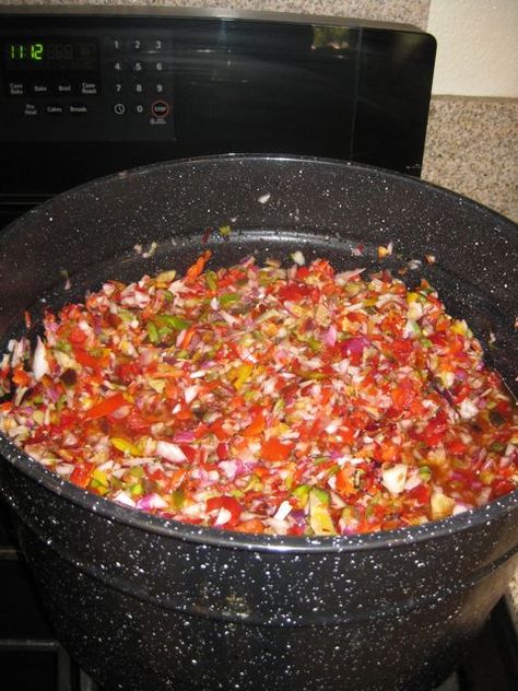 Pioneer Woman Hoagies With Quick Pepper Relish, Bell Pepper Relish Canning, Peppers In Sauce Canned, Pepper Relish Recipe Easy, Green Pepper Relish Canning Recipes, Pepper And Onion Relish Recipes, Mad Hatter Pepper Recipes, Green Pepper Relish, Canning Condiments