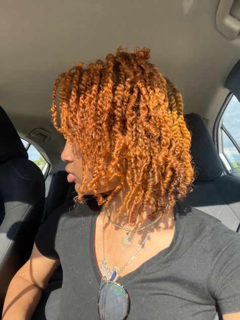 Blonde Mini Twists Natural Hair, Blonde Mini Twists, Loc Colors, Mini Twists Natural Hair, Blk Women, Orange Twist, Hairstyle Inspo, Mini Twists, Short Braids