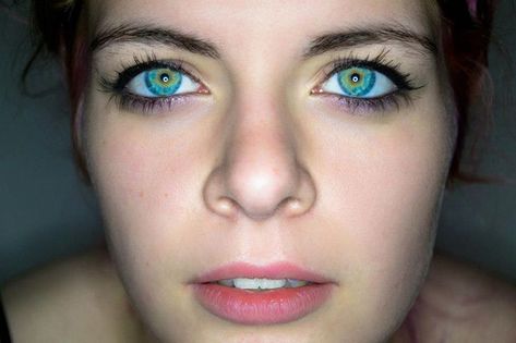 20 people with the most strikingly beautiful eyes. – Page 13 of 20 Heterochromia Eyes, Multi Colored Eyes, Rare Eyes, Birth Colors, Beautiful Eyes Color, Different Colored Eyes, Color Eyes, Most Beautiful Eyes, Lovely Eyes