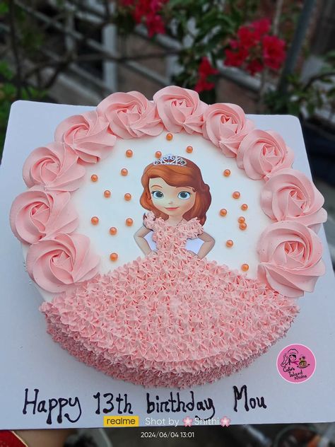 Photo Print Cake, Edible Photo Cake, Edible Print Cake, Doll Cake Designs, Princess Doll Cake, Peppa Pig Birthday Cake, Colorful Birthday Cake, Cake Designs For Girl, Cake Designs For Kids