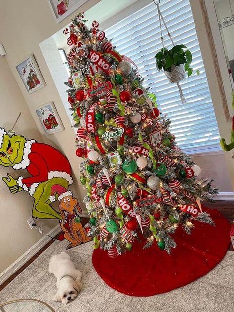 16 Grinch Christmas Tree Decorating Ideas » Lady Decluttered Color Light Christmas Tree Ideas, Grinch Colors Christmas Tree, Grinch Inspired Christmas Tree, Christmas Tree Grinch Theme, Simple Grinch Christmas Tree, Grinch Christmas Decorations Trees, Themed Christmas Tree Ideas For Kids, Grinch Mantle Decor, Grinch Themed Christmas Decoration