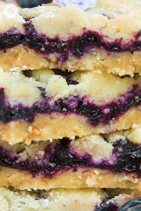 Blueberry Streusel Bars, Baptism Treats, Fresh Berries Recipes, Blueberry Squares, Pillsbury Sugar Cookie Dough, Desert Bars, Blueberry Pie Bars, Easy Blueberry Pie, Blueberry Streusel