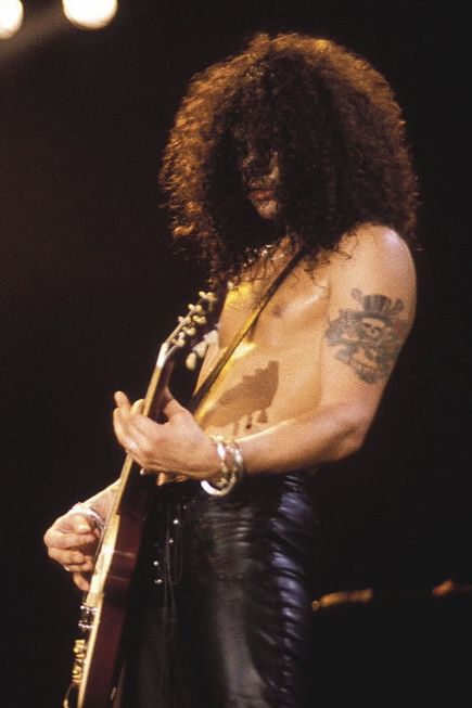 Gunsnroses Slash 80s, Slash Young 80s, Slash Wallpaper Aesthetic, Slash Hot 80s, Izzy Stradlin 80s, Slash Poster, Slash 90s, Slash Wallpaper, Slash Hudson