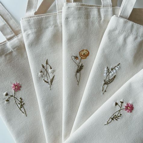 Embroidered Lilies, Flower Lily Of The Valley, Flower Carnation, Flower Tote Bag, Tote Bag With Zipper, Flowers Tote, Flower Tote, Embroidered Tote Bag, Carnation Flower