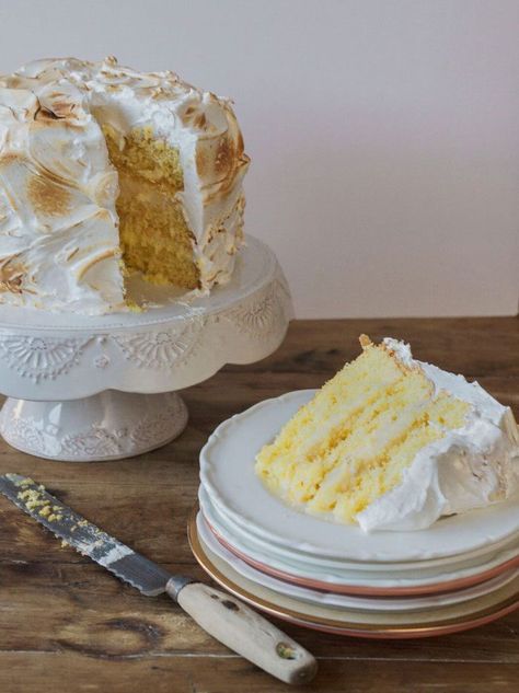 Lemon Mascarpone Italian Meringue Cake | MiNDFOOD Meringue Cake Recipe, Tea Syrup, Lemon Meringue Cake, Lemon Mascarpone, Syrup Cake, Mascarpone Frosting, Meringue Cake, Italian Meringue, Gourmet Desserts