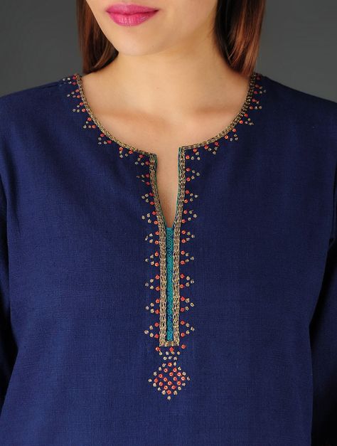 cool Silk Kurti Designs, Salwar Neck Designs, Churidar Neck Designs, Churidar Designs, Embroidery On Kurtis, Neck Designs For Suits, Salwar Designs, Kurti Neck, Kurti Embroidery Design