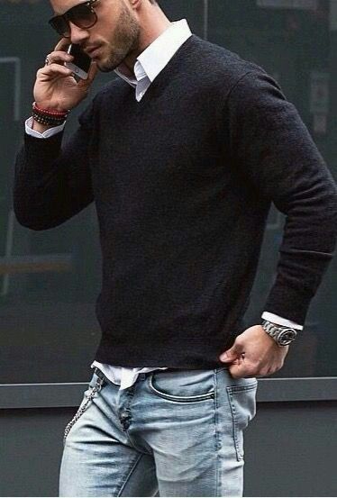 Sweater And Jeans, Herren Style, Hipster Man, Mens Fashion Smart, Mens Fashion Blog, Mens Fashion Rugged, Mode Casual, Sharp Dressed Man, Light Blue Jeans