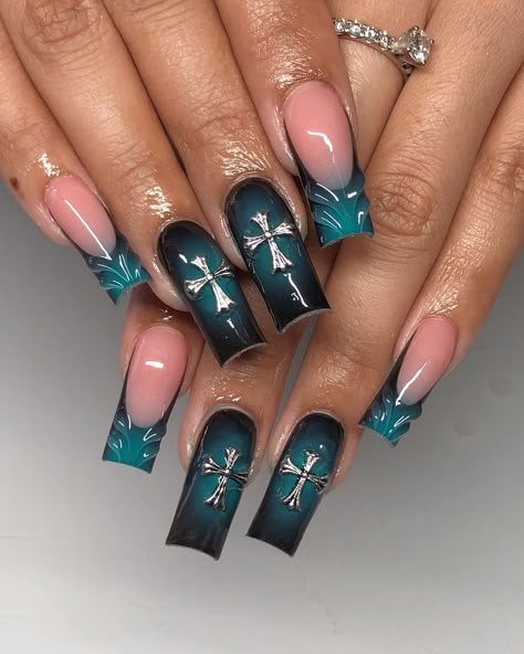 #nails #nailart #nailtech #fall #nail2inspire #nailsart #autumnseason #naildesign #fallnails Teal Acrylic Nails, Teal Nail Designs, Acrylic Nails Nude, Gold Acrylic Nails, Teal Nails, French Acrylic Nails, Pretty Gel Nails, Unique Acrylic Nails, Bling Acrylic Nails