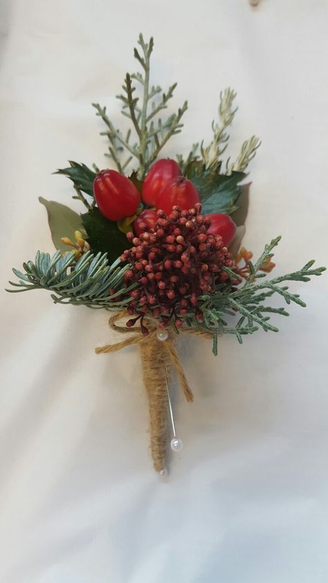 Christmas in a buttonhole. Christmas Wedding Bridesmaid Flowers, Christmas Corsage Ideas, Red Buttonholes Wedding, Christmas Wedding Buttonholes, Winter Wedding Boutonniere Burgundy, Christmas Boutonniere, Wedding December, Button Holes Wedding, Mini Flowers