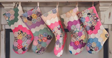 How to Make Stockings from Cutter Quilts with Paula Campbell Stocking Template, Unique Stockings, Quilt Projects, Old Quilts, Diy Quilt, Favorite Hobby, Queen Quilt, Vintage Market, Vintage Quilts