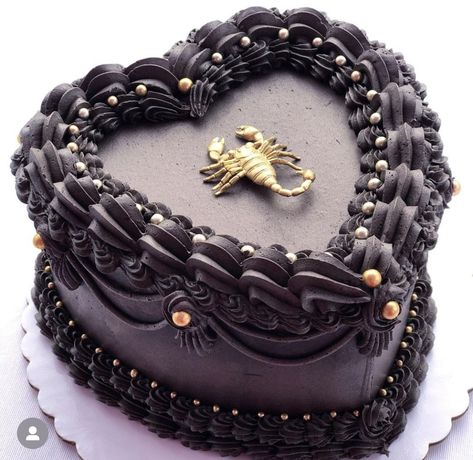 Black Scorpio Cake, Scorpio Bday Cakes, Scorpio Birthday Party Ideas, Scorpio Heart Cake, Scorpio Season Cake, Scorpio Birthday Party, Celestial Birthday Cake, Scorpio Cake Ideas, Scorpio Baby Cake