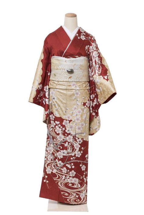 Yukata Women, Pretty Kimonos, Japanese Traditional Clothes, Japanese Traditional Clothing, Cute Kimonos, Manga Clothes, Kimono Japan, Traditional Japanese Kimono, Red Kimono