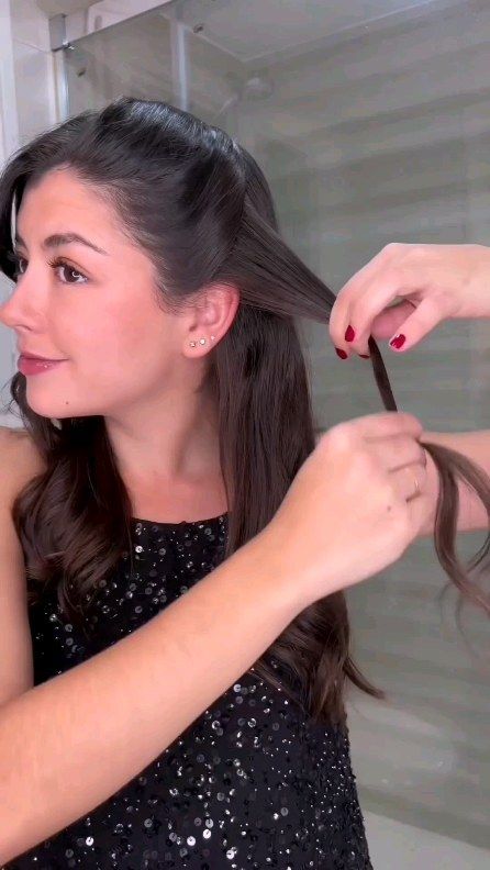 Simple Hairstyles & Tips | Awesome hair tutorials 😍😍 By @nicholeciotti ❤️ . *No copyright infringement was intended. If you are the author of this video and do not… | Instagram Long Hair Ponytail, Natural Hair Tutorials, French Braid Hairstyles, Simple Hairstyles, Medium Long Hair, Hair Stylies, Awesome Hair, Hair Videos Tutorials, Everyday Hairstyles