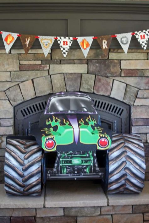 monster trucks/racing/cars Birthday Party Ideas | Photo 12 of 19 | Catch My Party Racing Cars Birthday Party, Monster Truck Theme Birthday Party, Cars Birthday Party Ideas, Monster Truck Art, Monster Jam Birthday Party, Digger Birthday, Monster Jam Birthday, Monster Jam Party, Monster Truck Theme