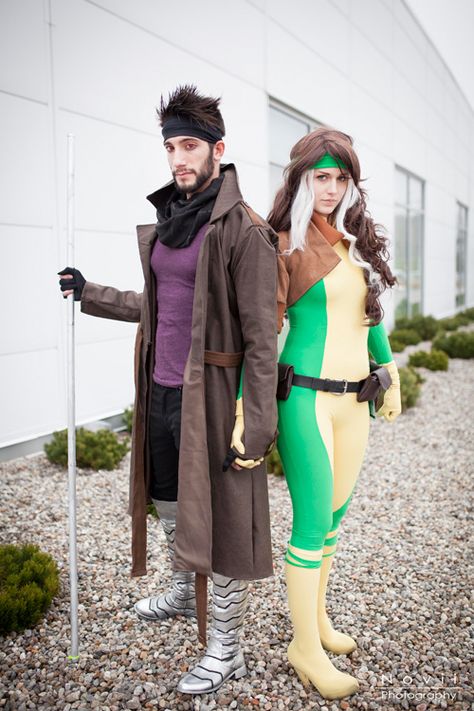 Rogue & Gambit Cosplay http://geekxgirls.com/article.php?ID=3961 Gambit Xmen Cosplay, Rogue And Gambit Costume, Rogue Halloween Costume, Xmen Costume, Gambit Costume, Hellboy Cosplay, Gambit And Rogue, Gambit Cosplay, Rogue Costume