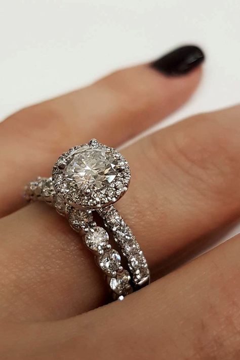 Fabulous Wedding Rings That All Women Adore ❤ See more: http://www.weddingforward.com/wedding-rings/ #weddings Dream Wedding Ring, Wedding Ring Styles, Cute Engagement Rings, Future Engagement Rings, Fabulous Wedding, Beautiful Wedding Rings, Wedding Forward, Dream Engagement Rings, Beautiful Engagement Rings