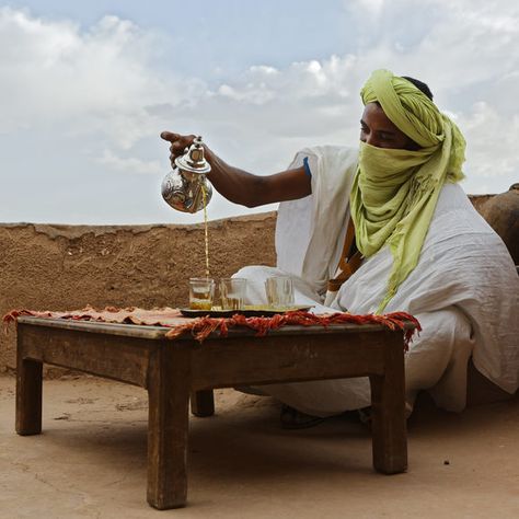 Pouring Moroccan Mint Tea - Gastro Obscura Arabic Tea, Moroccan Tea, Moroccan Mint Tea, Tea Culture, Mint Tea, Moroccan Food, Tea Break, Coffee Photography, Chocolate Tea