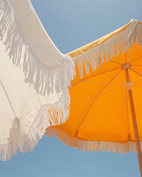 Orange Umbrella, Fall Fragrance, Umbrella Designs, Orange Aesthetic, Orange Beach, Beach Umbrella, Italian Summer, Family Beach, Summer Feeling