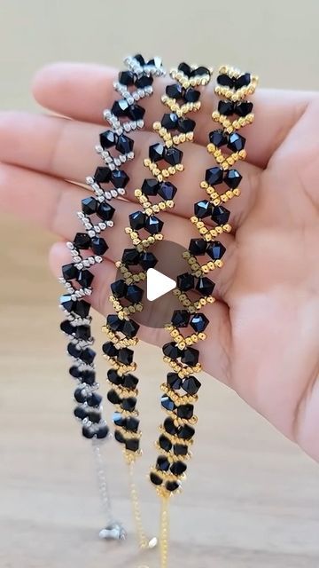 Bead Bracelets Diy, Diy Bracelets Easy, Handmade Beaded Jewelry, Beaded Bracelets Diy, Beading Tutorials, Beaded Rings, Beaded Jewelry Diy, Diy Bracelets, Beautiful Bracelet