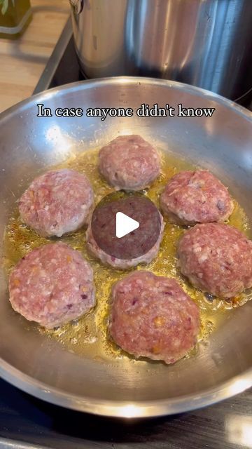 Alona Loewen on Instagram: "Don’t thank me 😉" Restaurant Hacks, Cooking Healthy Meals, Dinner Ideas Videos, Spaghetti And Meatballs Videos, Cooking Hacks, Saucy Noodles Recipes Video, Ramen Noodle Hacks Tiktok, Funny Cooking Memes Hilarious, Kitchen Hacks Cooking