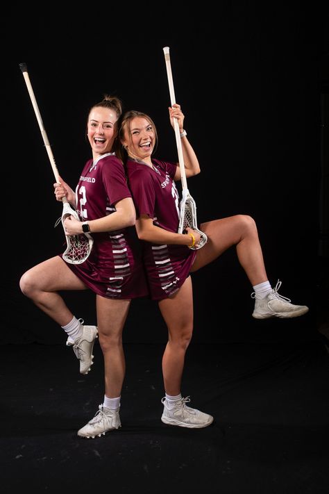 Lax Picture Ideas, Lax Senior Pictures, Lax Photo Ideas, Media Day Lacrosse Poses, Softball Poses For Media Day, Women’s Lacrosse Media Day, Lax Media Day Poses, Womens Lacrosse Media Day Poses, Girls Lacrosse Media Day