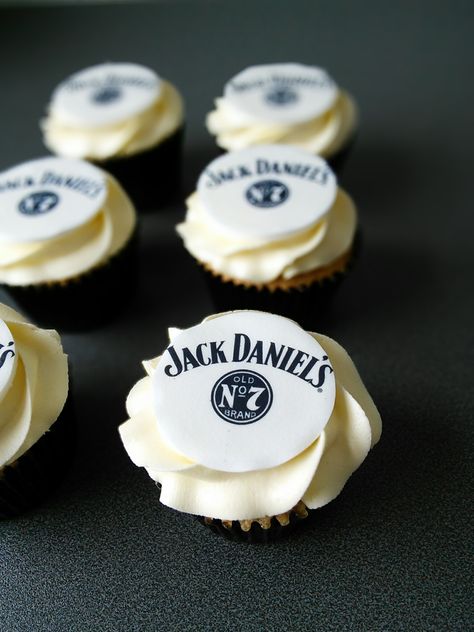 Jack Daniels cupcakes Jack Daniels Cupcakes, Jack Daniels