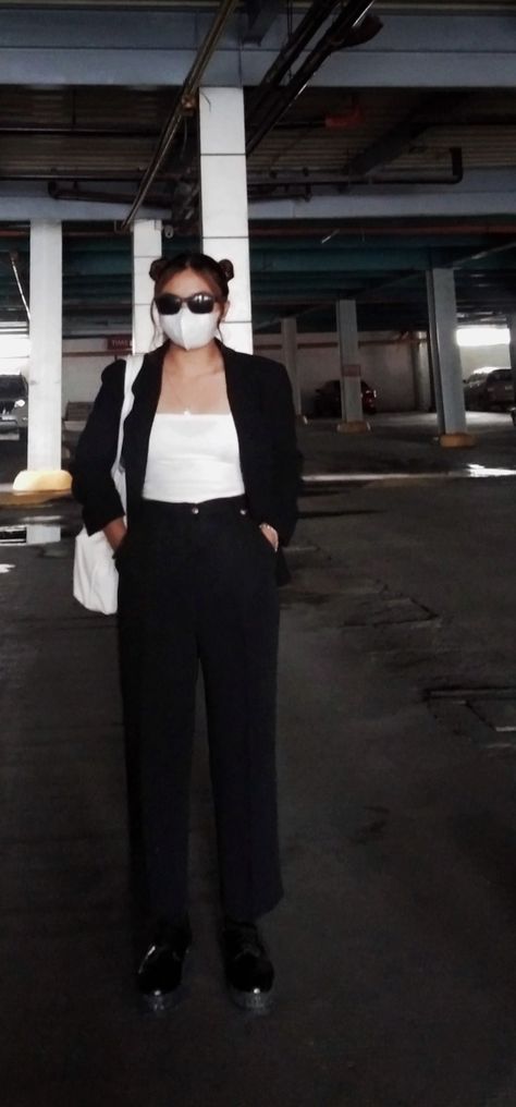 Black And White Business Outfit, White Business Outfit, Black And White Formal Outfit, Black And White Work Outfit, Black And White Aesthetic Outfit, White Aesthetic Outfit, Buisness Outfits, Outfit Work, Fashion Vibes