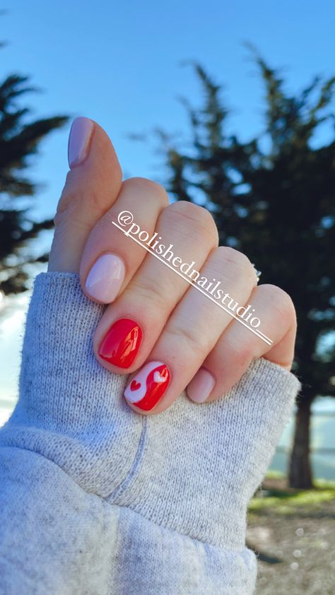 Valentine’s Day Manicure Short Nails, Valentines Day Nails Different Colors, Valentines Day Nails No French Tip, Valentines Day Accent Nail, Val Times Day Nails, Valentines Day Nails Regular Polish, Simple Valentine Nails Short, Valentines Manicure Short Nails, Valentine’s Day Nails On Natural Nails