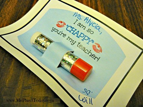 Back-to-School Teacher Gift idea - I am so "CHAPPY" you're my teacher with DIY bling chapstick/lip balm- Includes FREE printable! www.MePlus3Today.com Chapstick Gift, Chapstick Lip Balm, Daycare Teacher, Teachers Day Gifts, Diy Lip Balm, Best Teacher Gifts, School Teacher Gifts, Teacher Appreciation Week, Gifts For Teachers