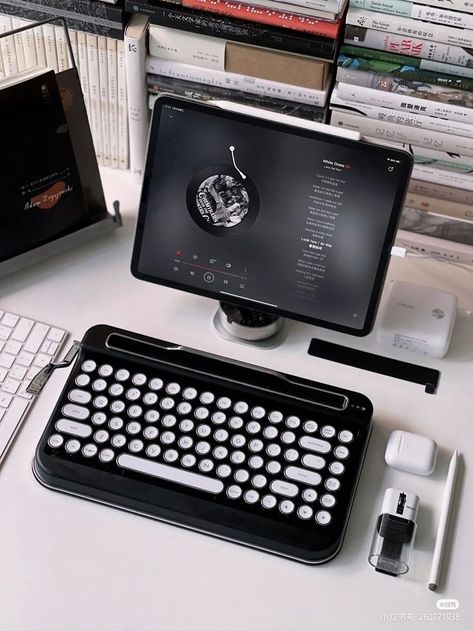 Ipad And Keyboard Setup, Electronics Aesthetic, Study Desk Decor, Tech Aesthetic, Iphone Obsession, Gaming Room Setup, Tablet Phone, Cool Tech, Too Cool For School