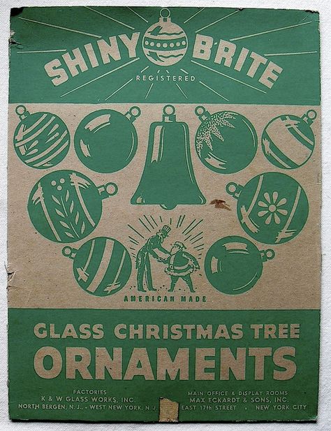 Nothing says Vintage Christmas like a Shiny Brite ornament box...makes my heart beat fast! Old Fashion Christmas Tree, Shiny Brite Ornaments, Mid Century Christmas, Ornament Box, Glass Christmas Tree Ornaments, Shiny Brite, Old Christmas, Old Fashioned Christmas, Christmas Past