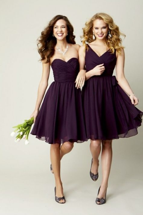 strapless purple knee bridesmaid dresses for a fall or winter wedding Deep Purple Bridesmaid Dresses, Bridesmaid Dresses Short Purple, Purple Bridesmaids Dresses, Dark Purple Bridesmaid Dresses, Dark Purple Wedding, Bridesmaid Dresses Short, Beach Bridesmaids, Beach Bridesmaid Dresses, Purple Bridesmaid