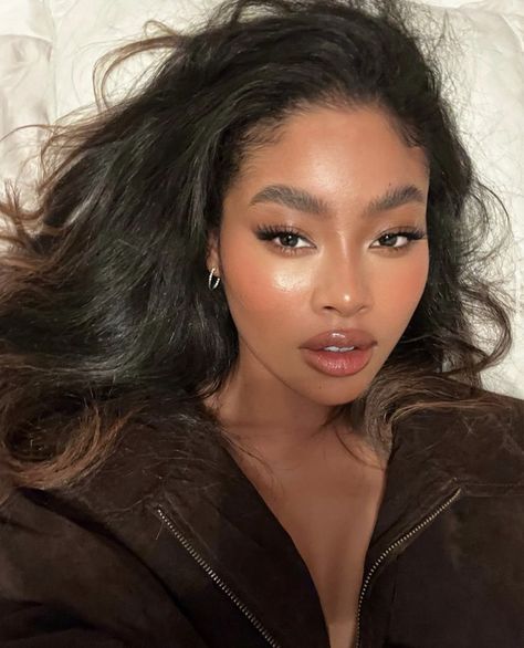 Beautiful Selfies, Glamour Makeup Looks, Almond Eye Makeup, Cute Halloween Makeup, Almond Eyes, Lori Harvey, Makeup On Fleek, Glamour Makeup, Makeup Obsession